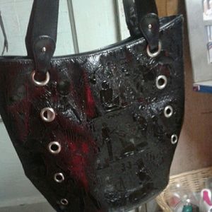 Black shiny purse