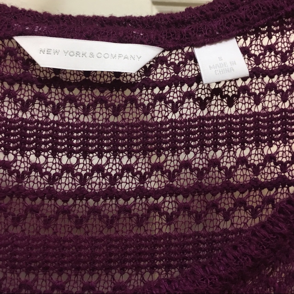 Lace top - Picture 2 of 3