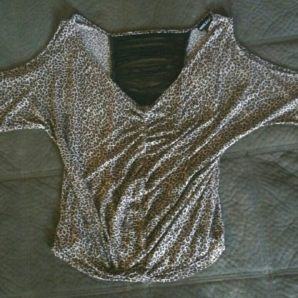 Shoulder less top