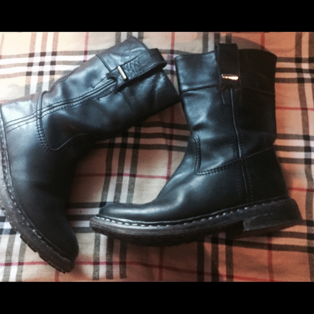 BLACK BURBERRY RIDING BOOTIES