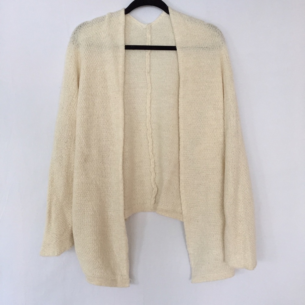 Brandy Melville slouchy sweater. Not shrunk. Cream