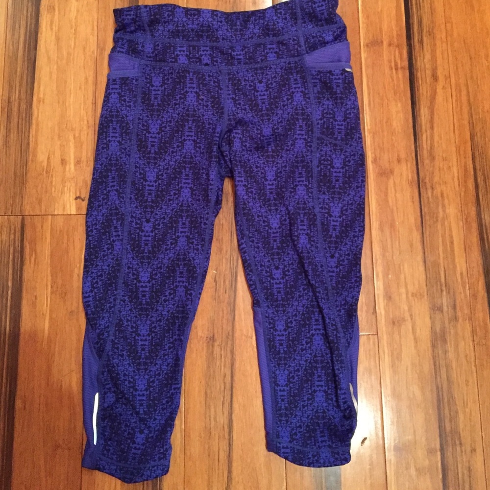 Athleta XS crops