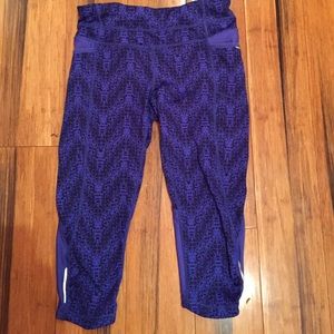 Athleta XS crops