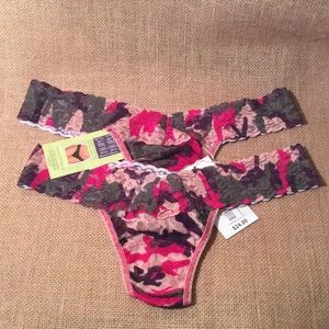 (2) Hanky Panky Low Rise Thongs in Huntress