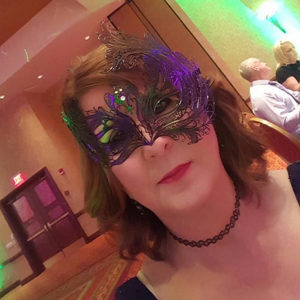 Meet your Posher, Minisa