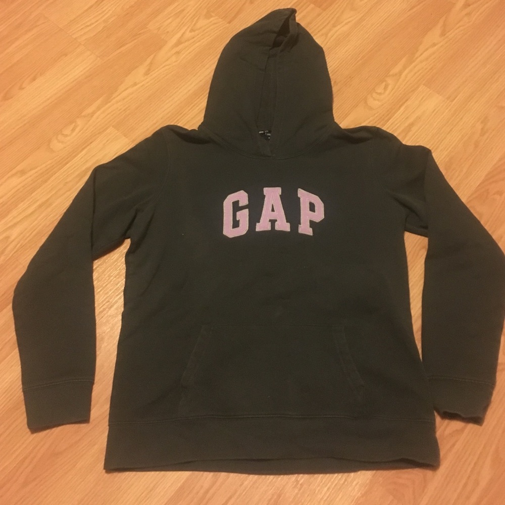 GAP sweatshirt