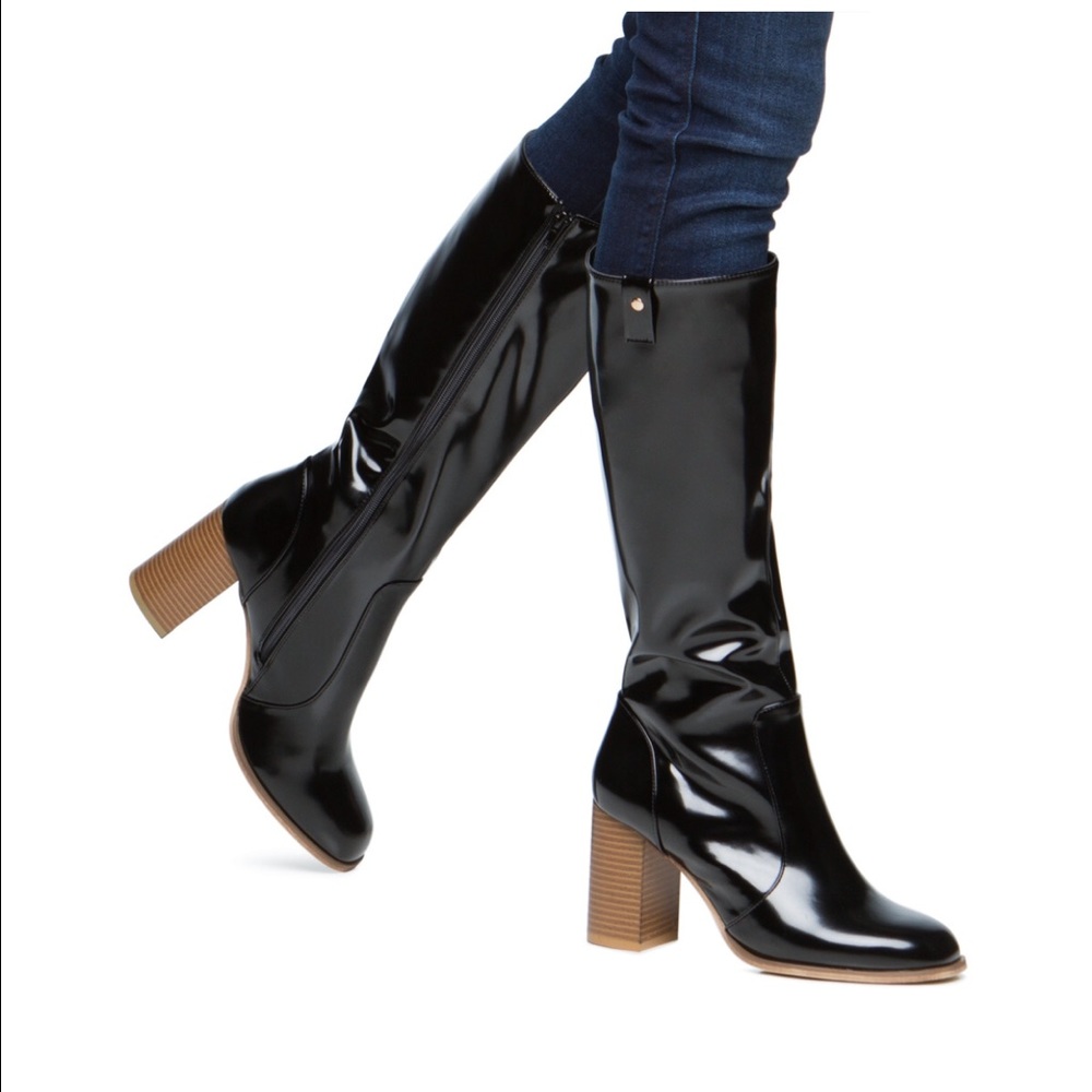 Chunky hi heel boots