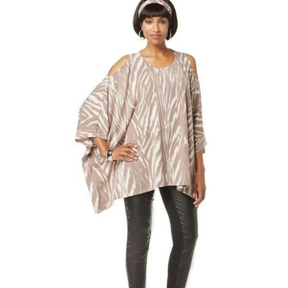 Tops - SALE NEW LISTING NENE LEAKES COLD SHOULDER TUNIC