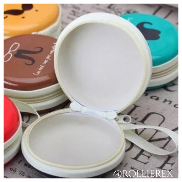 (1 left!) Mini Circle Bag 👓 - Picture 2 of 3