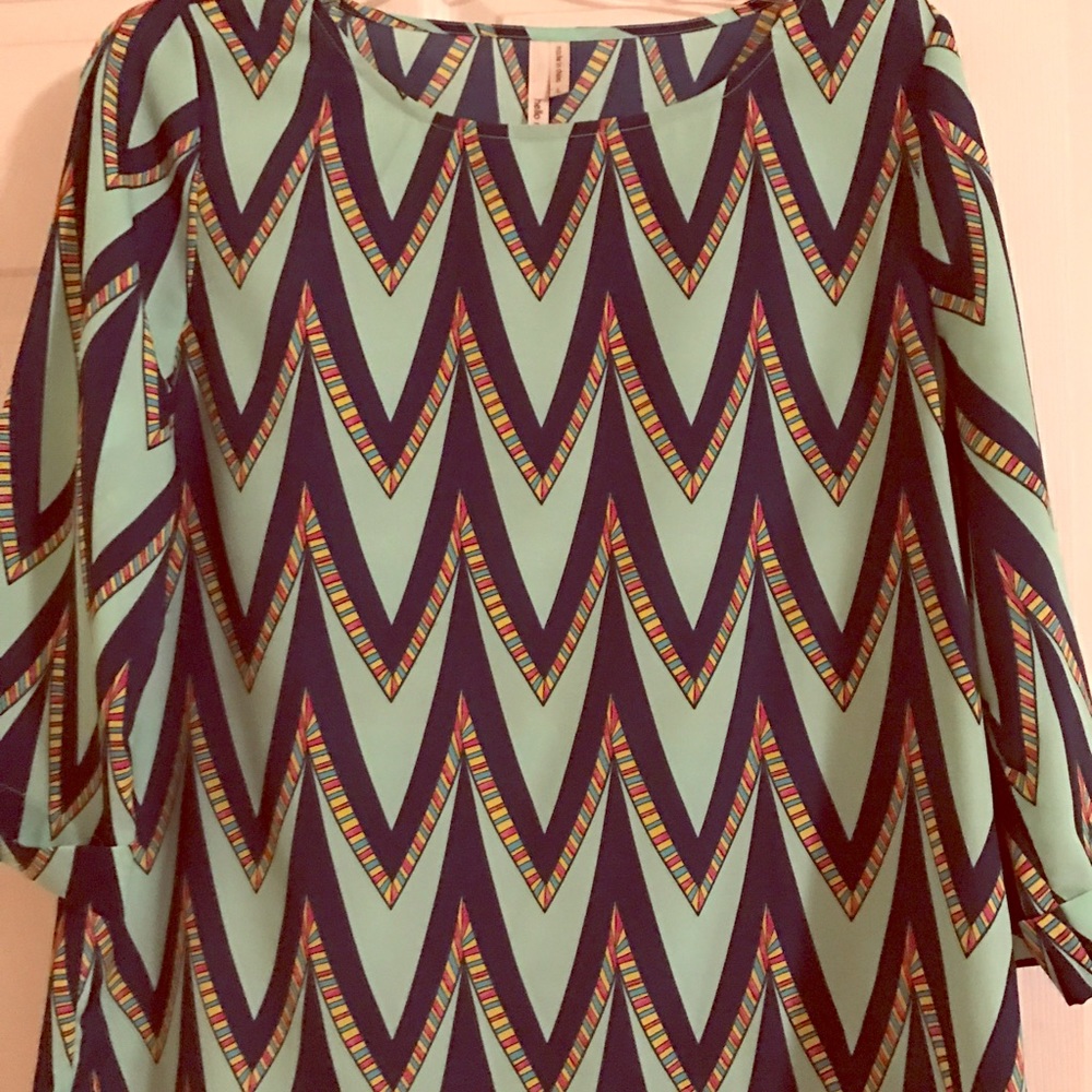 Chevron multi color print blouse