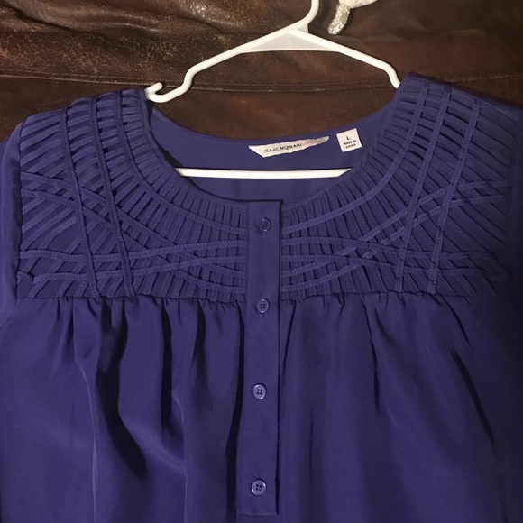 Polyester women's top - Picture 2 of 2