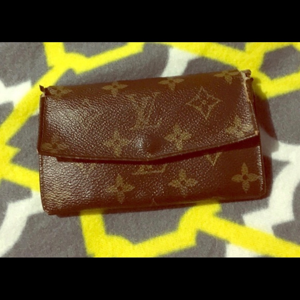 Louis Vuitton Mini Monogram Sarah Wallet