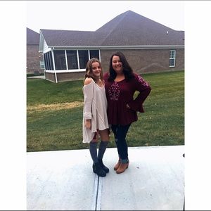 Meet your Posher, Claire