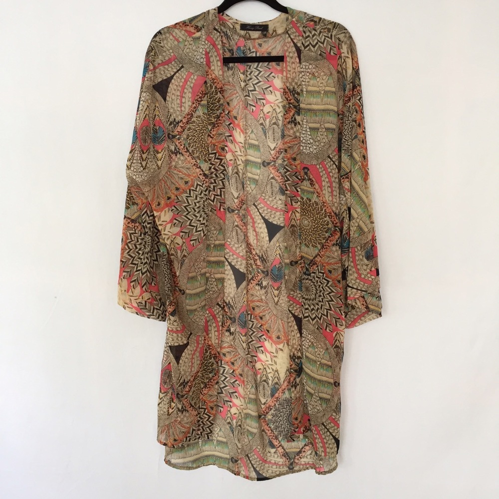 Lightweight kimono coverup. Feather design. OS