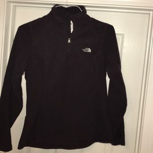 North Face pull over, Never Worn!