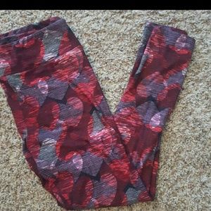 Tc lularoe heart leggings