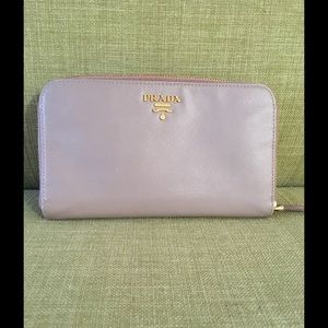 PRADA Saffiano Organizer Wallet