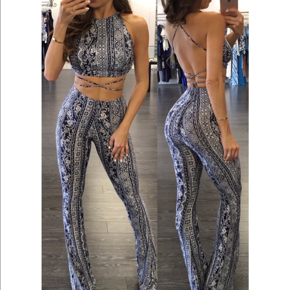 ISO OF THIS OUTFIT!!!!! Size small