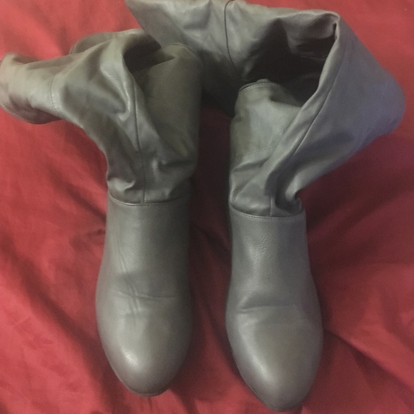 Shoes - High knee boots...