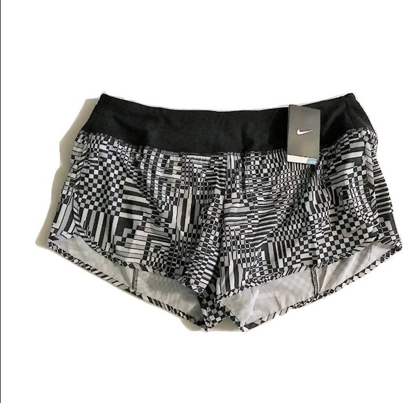 Nike Pants - NWT Nike Dr-Fit Running Shorts