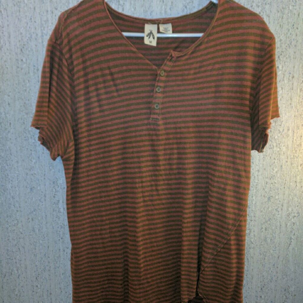 Urban outfitters t shirt