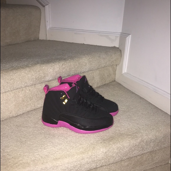 Authentic Jordan 12 Retro 5.5 Womens - Picture 2 of 4
