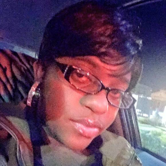 Meet your Posher, Tiffany - Picture 1 of 1