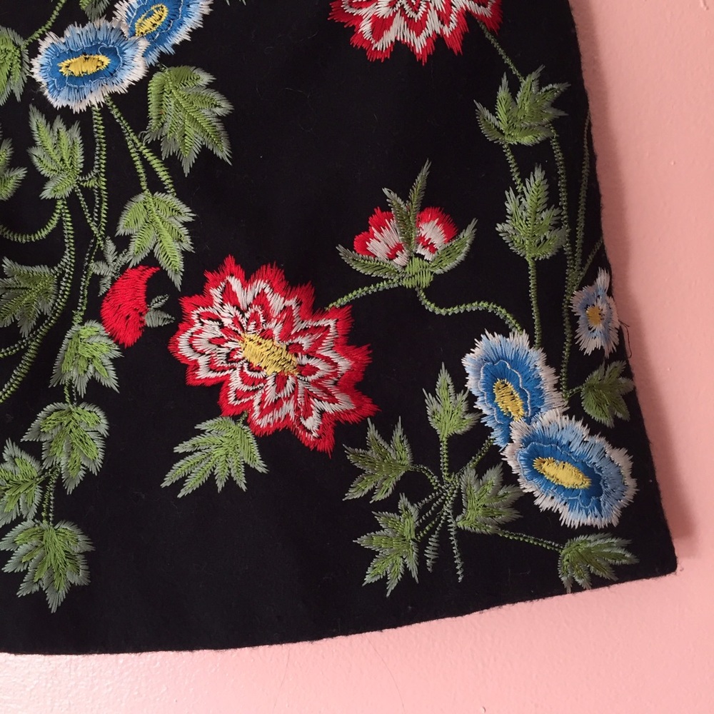 TopShop Floral Embroidered Wool Skirt - Picture 4 of 4