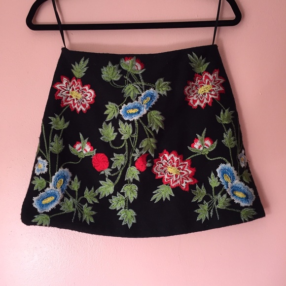 TopShop Floral Embroidered Wool Skirt - Picture 2 of 4