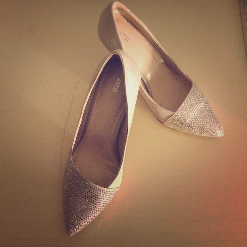 Sparkle Toe Heel