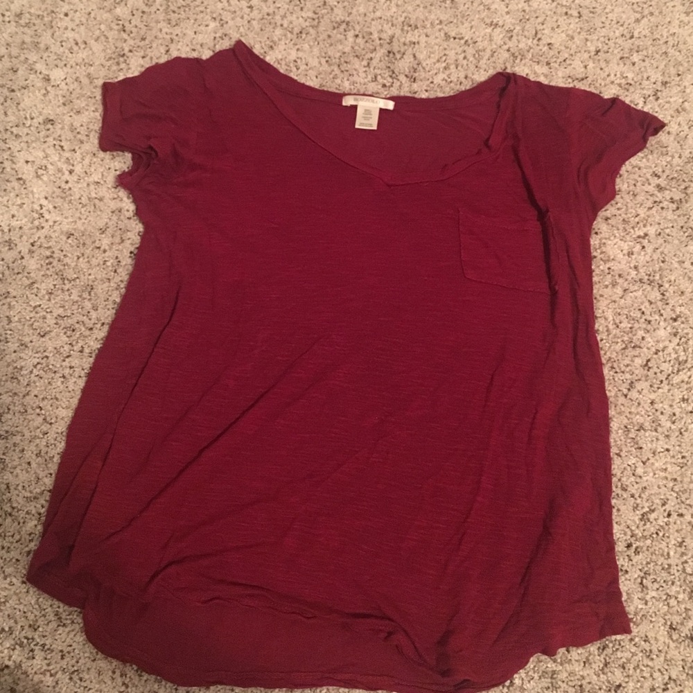Red pocket tee