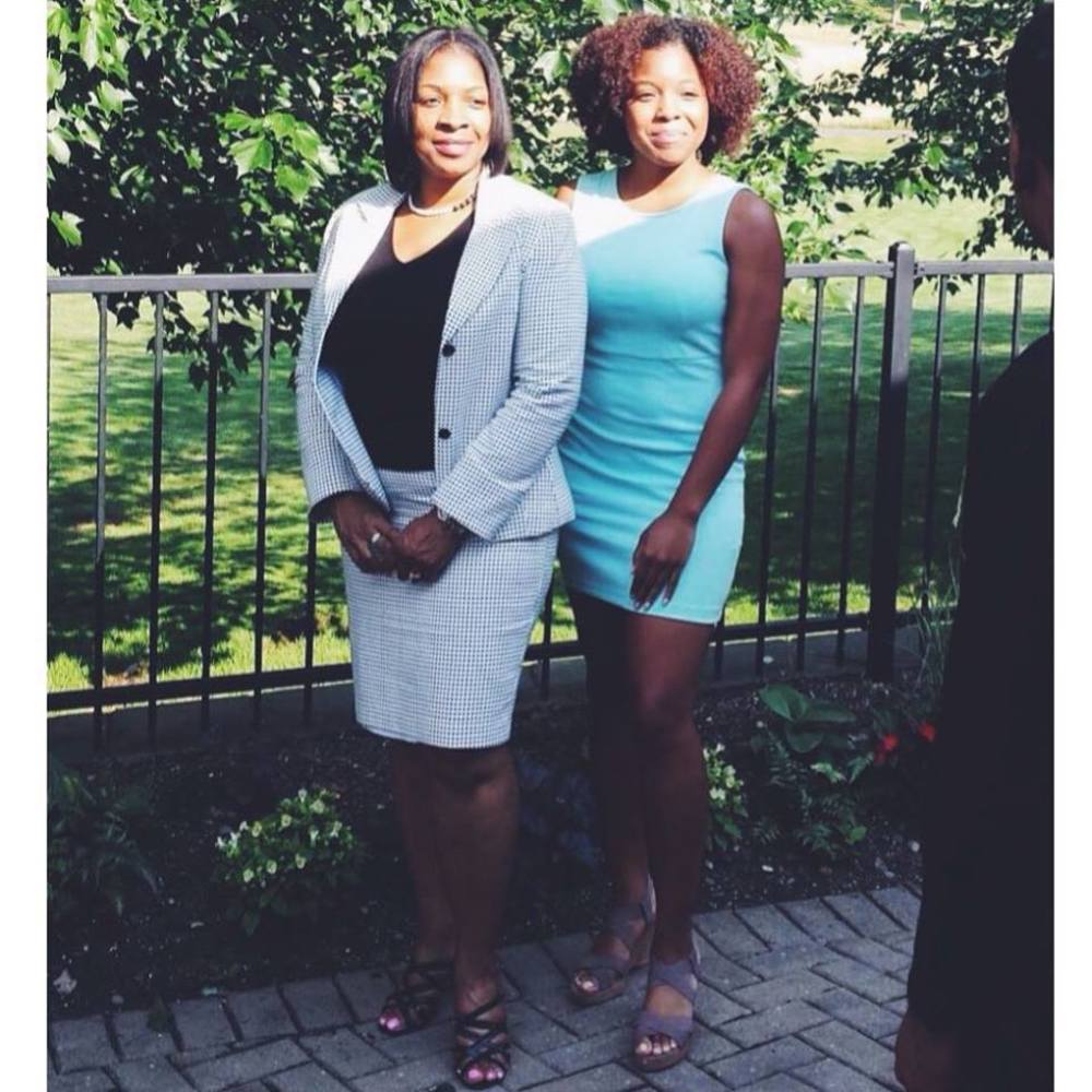 Meet your Posher, Danielle