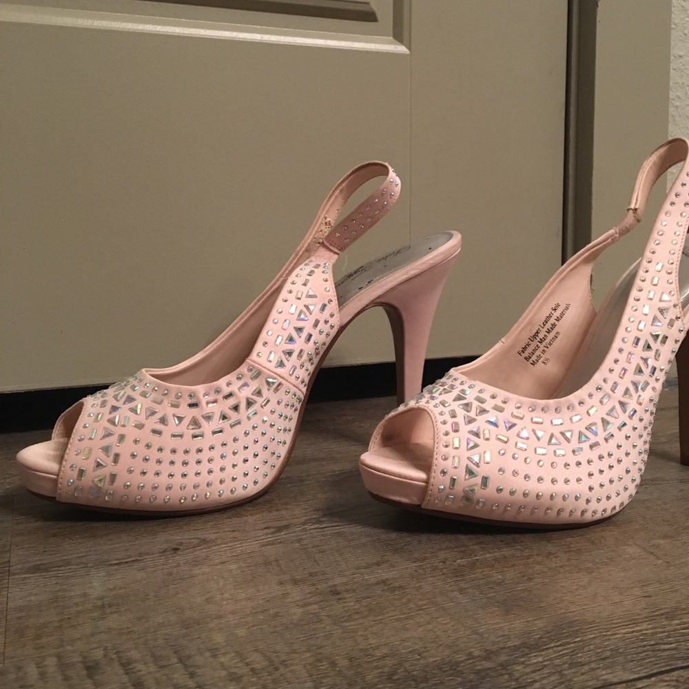 Pink Heels- SIZE 8.5