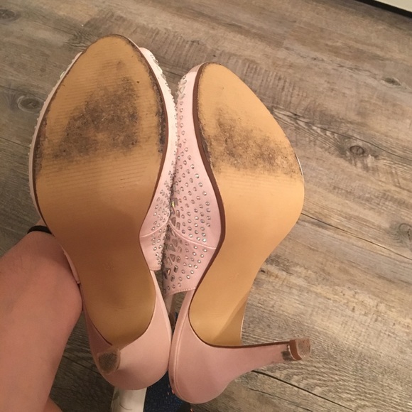 Pink Heels- SIZE 8.5 - Picture 4 of 6