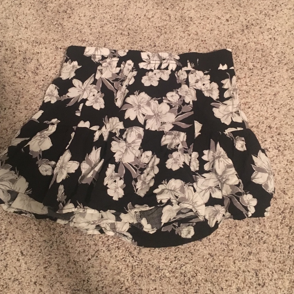 Skirt/shorts