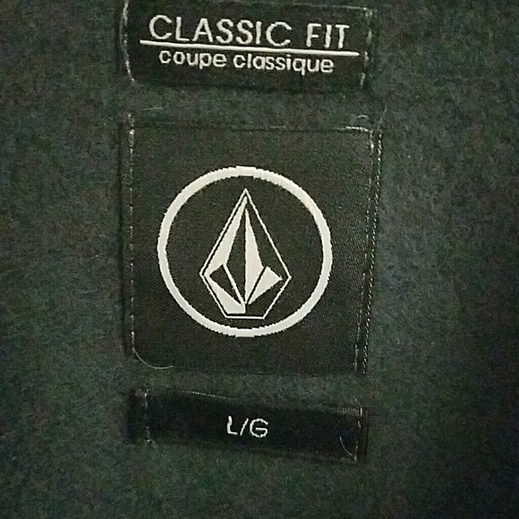 MEN'S NEW! VOLCOM SWEATSHIRT! - Picture 2 of 3