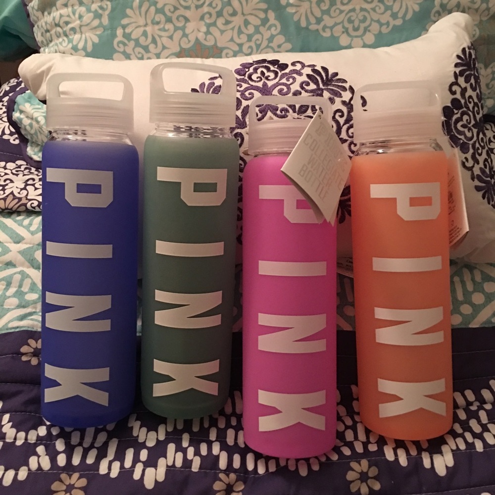 VS PINK GLASS SILICONE WATERBOTTLE.