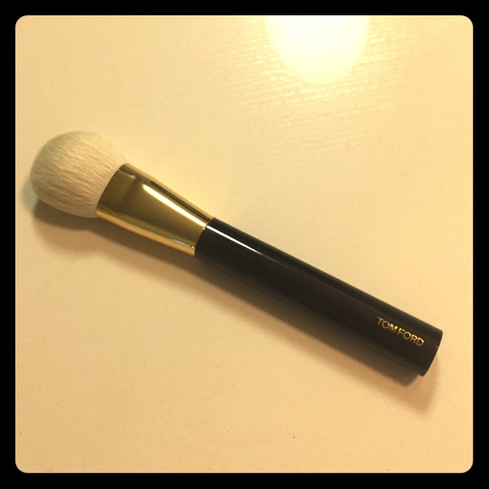 Tom Ford Cheek Brush 06