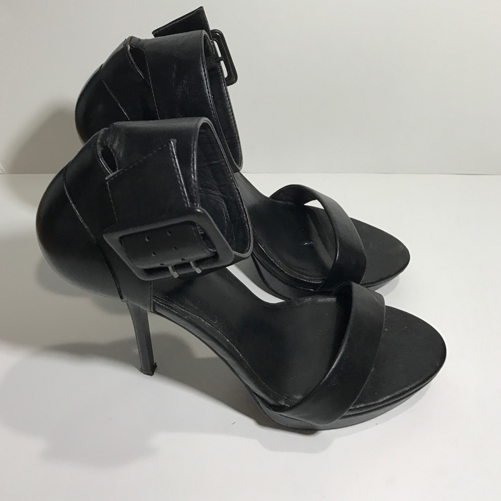 Black ankle belt/strap heels in size 9 - Picture 2 of 4