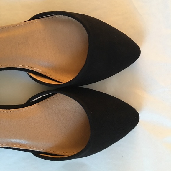 LAST❣️Black Vegan Suede Ankle Strap Flats - Picture 3 of 4