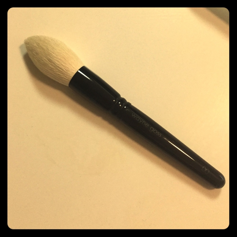Wayne Goss Brush 00 White