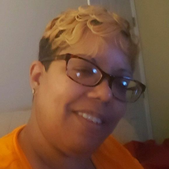 Meet your Posher, Alicia - Picture 1 of 1