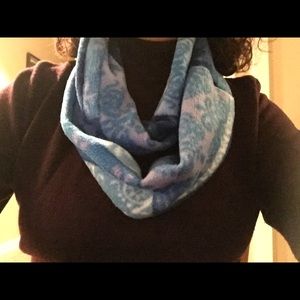 Handmade scarf