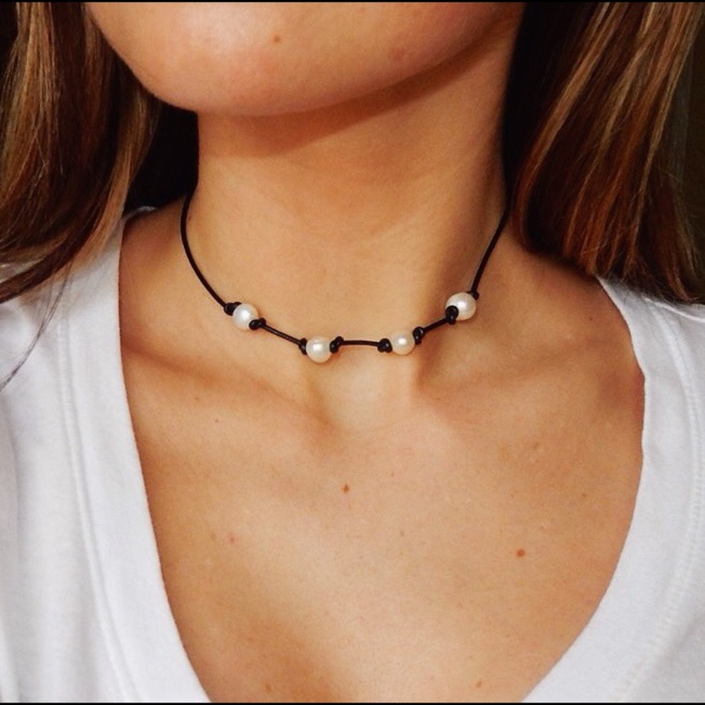 •Mini Freshwater Pearl Choker•