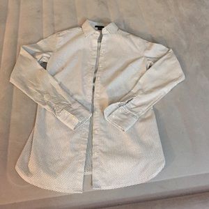 Ann Taylor Petite 00 white button up w black dots