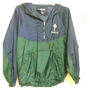 Windbreaker bot in Ireland. Large