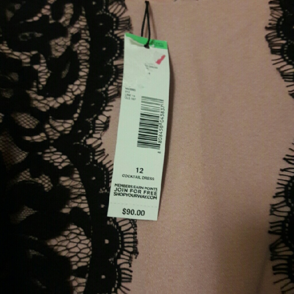 Cute Party Dress!!! - Picture 3 of 3