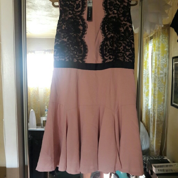 Cute Party Dress!!! - Picture 2 of 3
