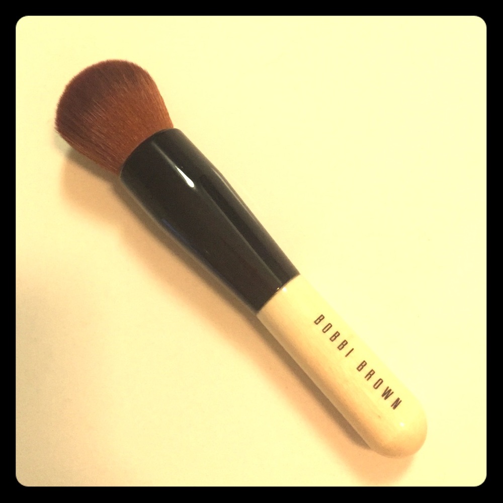 Bobbi Brown Full Coverage Face Brush