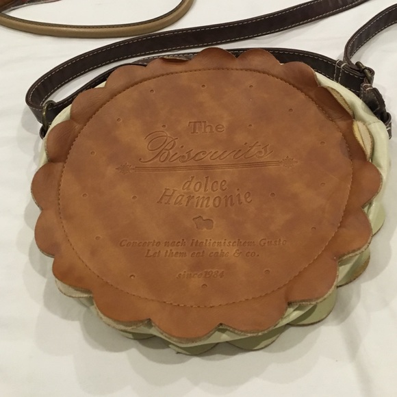 Urban Outfitters Handbags - Biscuit bag